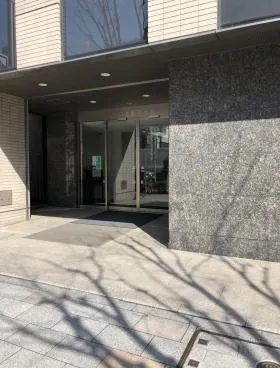 築地室町ビルの外観