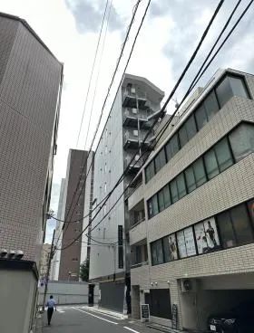 AMビルの外観