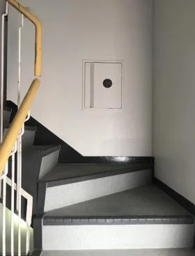 東和明石ビルの外観