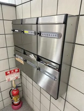 ヒューマンハーバービルの外観