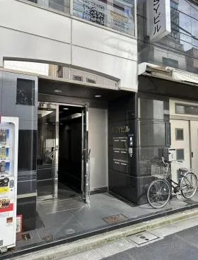 湊SYビルの外観