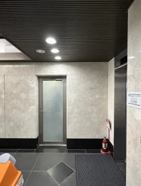 湊SYビルの外観