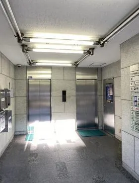 築地スクエアビルの外観