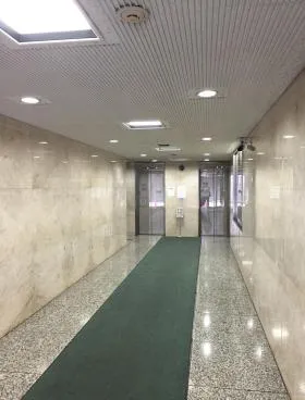 草野ビルの外観