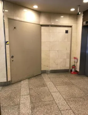 第三岩月ビルの外観
