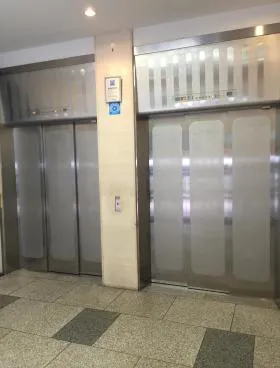 中島商事ビルの外観