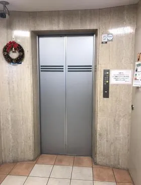 銀座ワカホビルの外観