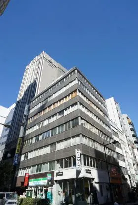 銀友ビルの外観