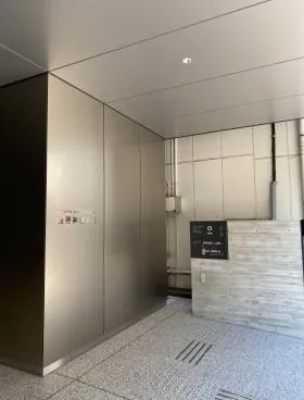 神城ビルの外観