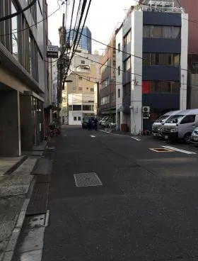 第1東英ビルの外観