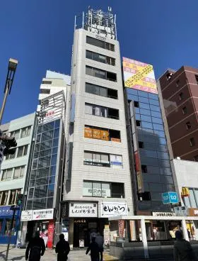 小川町クレストビルの外観