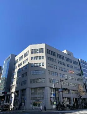 三井住友銀行神田駅前ビルの外観