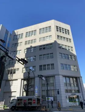 三井住友銀行神田駅前ビルの外観