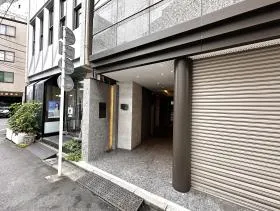 JP-BASE神田(旧神田N)ビルの外観