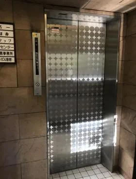 萩原ビルの外観