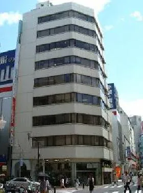 ポプラビルの外観