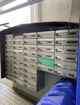 ハローオフィス秋葉原(岩本町)ビルの外観