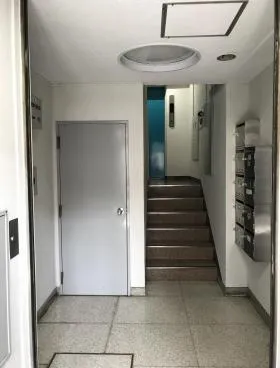 新広栄ビルの外観