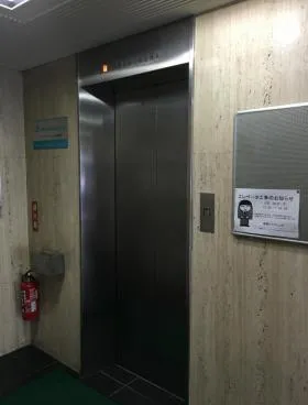 東京雄星の外観