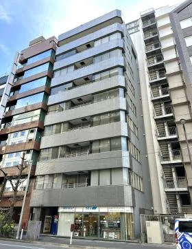 KMビルの外観