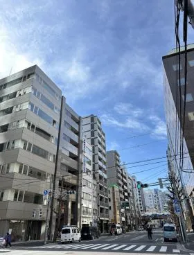 KMビルの外観