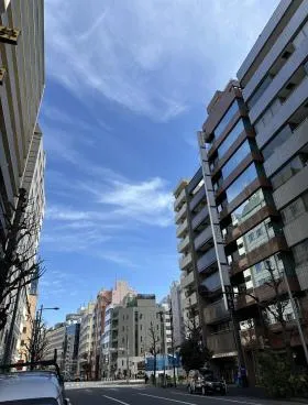 KMビルの外観