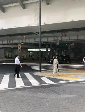 ATビルの外観