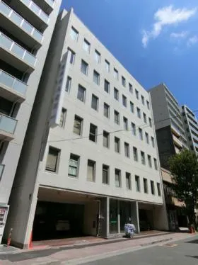萬産ビルの外観