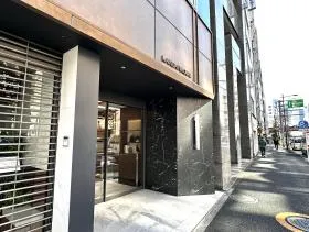 KANDA HIKOBAEビルの外観