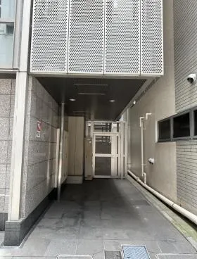 丸栄ビルの外観