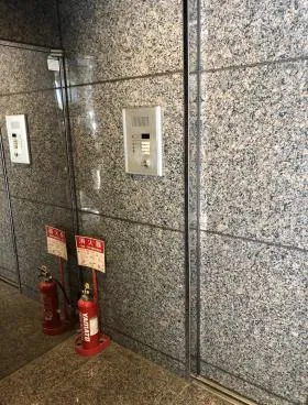 東神田サンコービルの外観