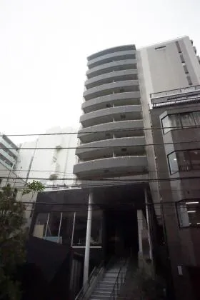 EBISU FIRST PLACEビルの外観