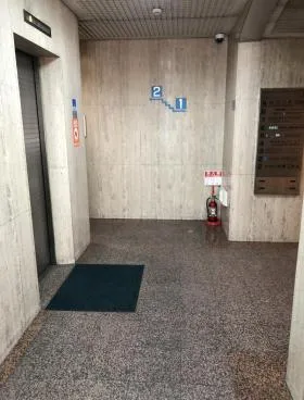 ニューイワサキビルの外観