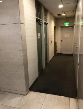 OSビルの外観