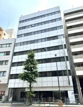 OSビルの外観