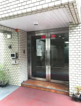 三恵ビルの外観
