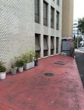 三恵ビルの外観