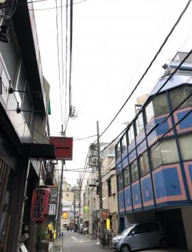 徳栄ビルの外観