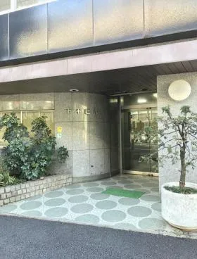 下平ビルの外観