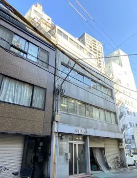 金子ビルの外観