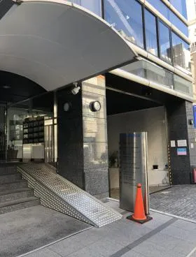 アルカディア上野ビルの外観