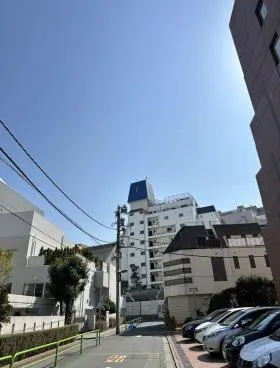 Q-DAN1991ビルの外観