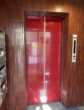 梨本ビルの外観