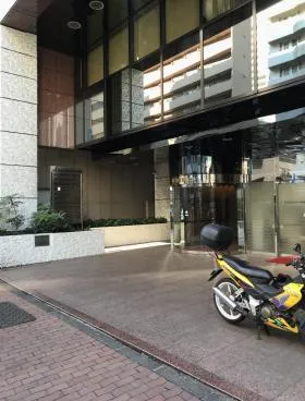 精文館ビルの外観