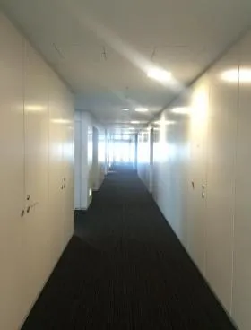 シーバンスS館の外観