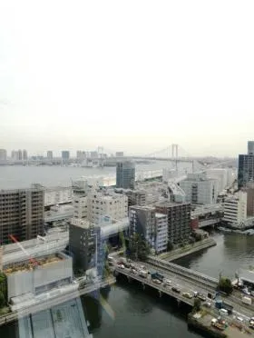 シーバンスS館の外観