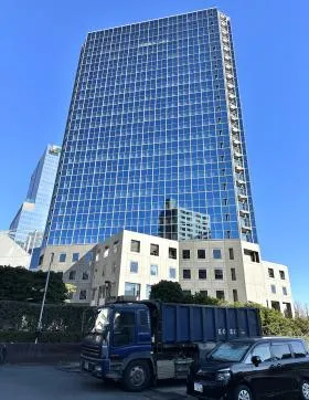 シーバンスS館の外観