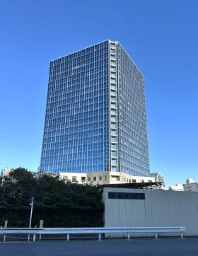 シーバンスS館の外観