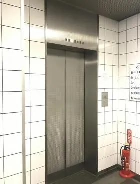 秀和九段富士見町ビルの外観