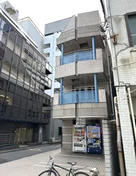 UETAKEビルの外観